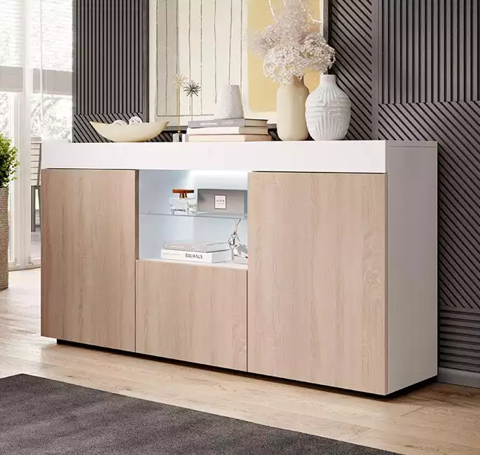 Sideboard Modell Sefora - Weiß und sonoma 135x73cm.